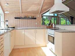 6 Person Holiday Home in Toftlund