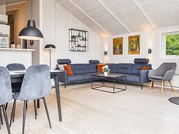 6 Person Holiday Home in Juelsminde