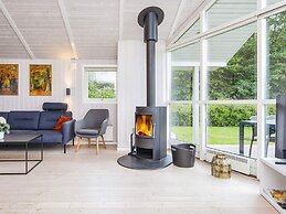 6 Person Holiday Home in Juelsminde