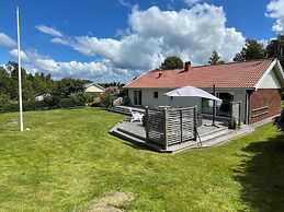 6 Person Holiday Home in Myggenas-by Traum