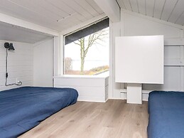 6 Person Holiday Home in Aabenraa-by Traum