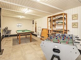 10 Person Holiday Home in Roslev