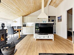 5 Person Holiday Home in Jerup-by Traum