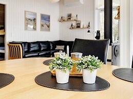 5 Person Holiday Home in Jerup-by Traum