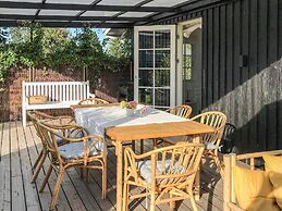 6 Person Holiday Home in Gilleleje