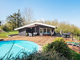 6 Person Holiday Home in Ebeltoft