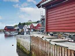 6 Person Holiday Home in Hernar-by Traum