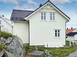 6 Person Holiday Home in Hernar-by Traum