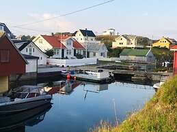 6 Person Holiday Home in Hernar-by Traum