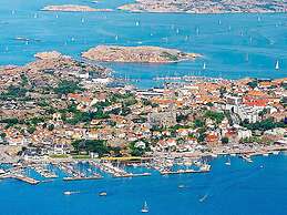 6 Person Holiday Home in Lysekil