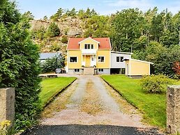 6 Person Holiday Home in Lysekil