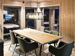 8 Person Holiday Home in Noresund