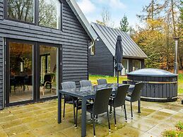 6 Person Holiday Home in Hovborg