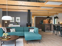 6 Person Holiday Home in Hovborg