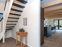6 Person Holiday Home in Hovborg