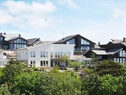 4 Person Holiday Home in Bovallstrand-by Traum