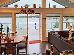 8 Person Holiday Home in Korssund-by Traum