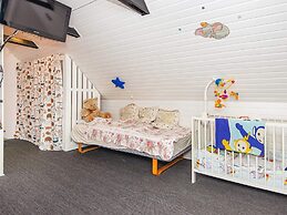 9 Person Holiday Home in Hojer