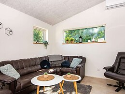 Renovated Retreat in Hejlsminde-by Traum