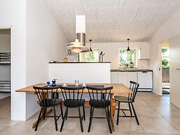 6 Person Holiday Home in Hejls