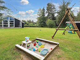 14 Person Holiday Home in Vaeggerlose