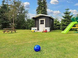 14 Person Holiday Home in Vaeggerlose