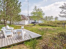 10 Person Holiday Home in Fjerritslev-by Traum
