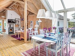 10 Person Holiday Home in Fjerritslev-by Traum