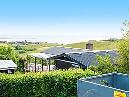 6 Person Holiday Home in Lemvig