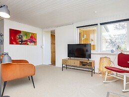 6 Person Holiday Home in Ebeltoft