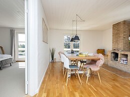 6 Person Holiday Home in Ebeltoft