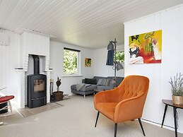 6 Person Holiday Home in Ebeltoft