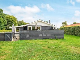 8 Person Holiday Home in Bjert-by Traum