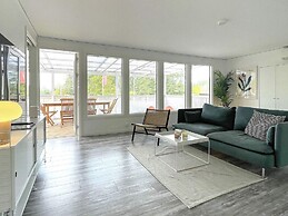 Stylish Holiday Apartment on Oland