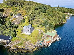 8 Person Holiday Home in Sveio-by Traum