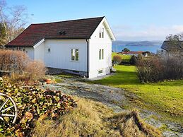 6 Person Holiday Home in Hoviksnas-by Traum