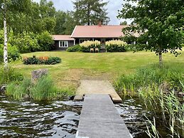 8 Person Holiday Home in Skyllberg-by Traum