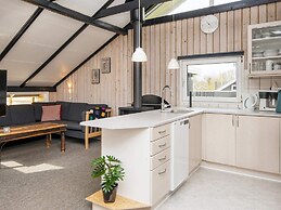 5 Person Holiday Home in Hemmet