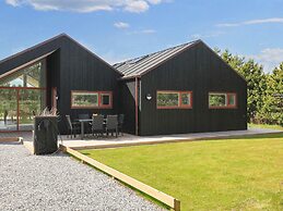 10 Person Holiday Home in Jerup