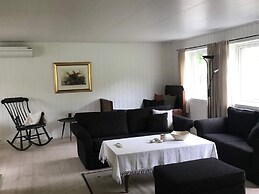 6 Person Holiday Home in Halsanaustan-by Traum