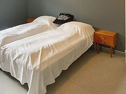 6 Person Holiday Home in Halsanaustan-by Traum