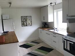 6 Person Holiday Home in Halsanaustan-by Traum