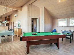 8 Person Holiday Home in Brovst