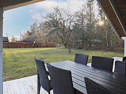 6 Person Holiday Home in Asaa-by Traum
