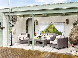 10 Person Holiday Home in Kalvag-by Traum