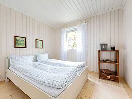 10 Person Holiday Home in Kalvag-by Traum