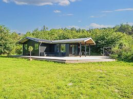 6 Person Holiday Home in Ebeltoft-by Traum