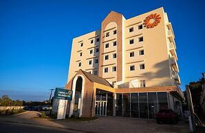 CAMPOS DE HOLAMBRA INN