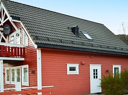 4 Person Holiday Home in Maloy-by Traum