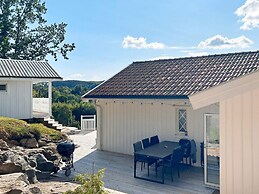 7 Person Holiday Home in Ljungskile-by Traum